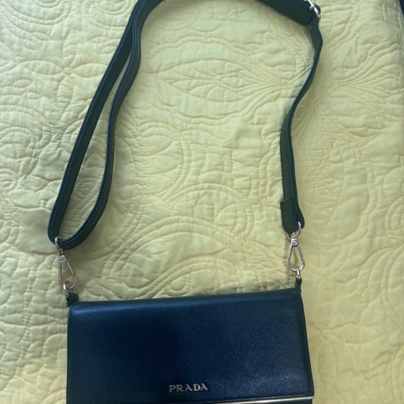 Authentic Prada wallet on adjustable crossbody strap - Picture 10 of 16